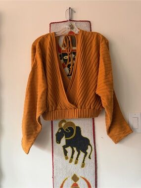 “FP BEACH” By Free People Adorable sweater Like Crop top
